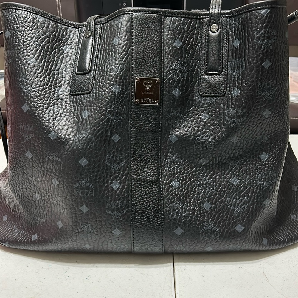 MCM Visetos Tote Reversible Large